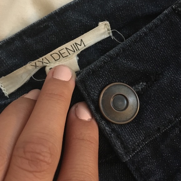 Forever 21 Denim Shorts - Picture 3 of 4