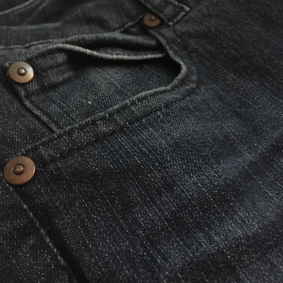 Forever 21 Denim Shorts - Picture 4 of 4