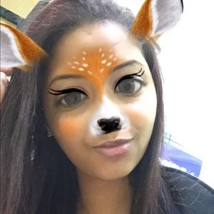 Meet your Posher, Alexia