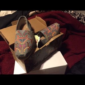 TOMS embroidered shoes