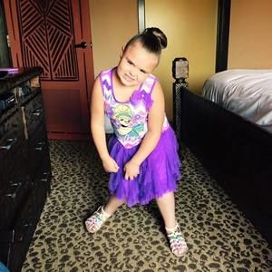 Meet your Posher, Nina