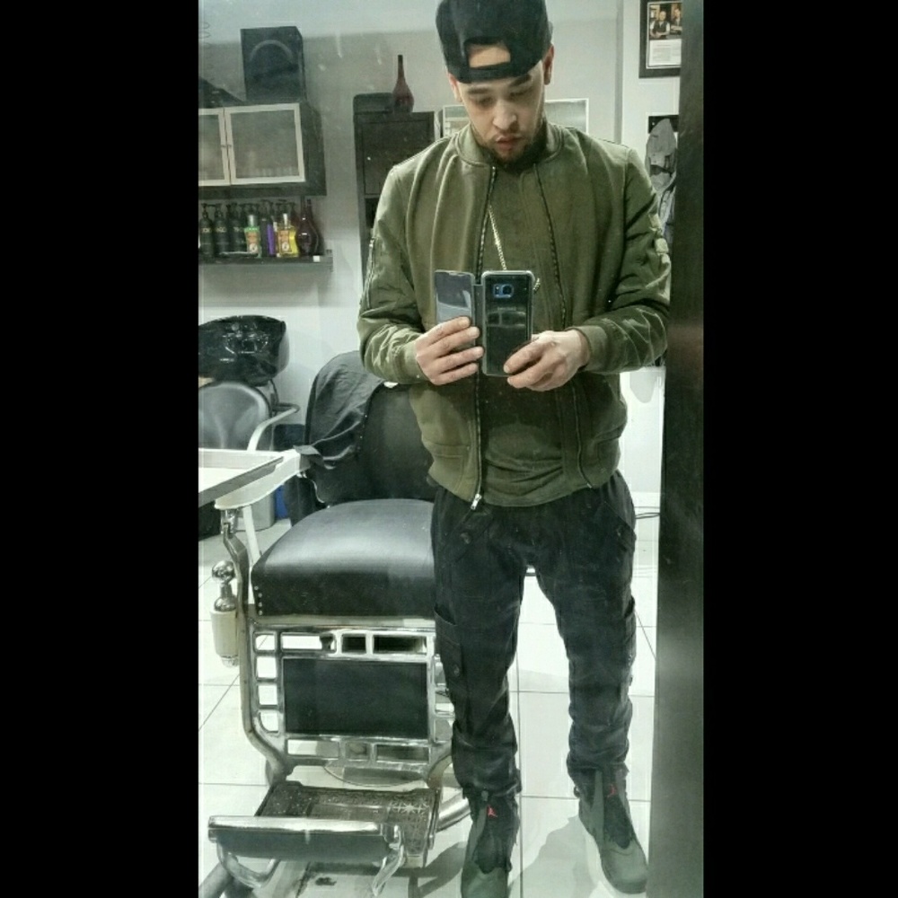 Meet your Posher, Jason