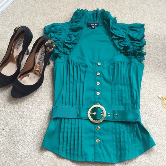 Brand new green bebe top with gold buttons NWOT
