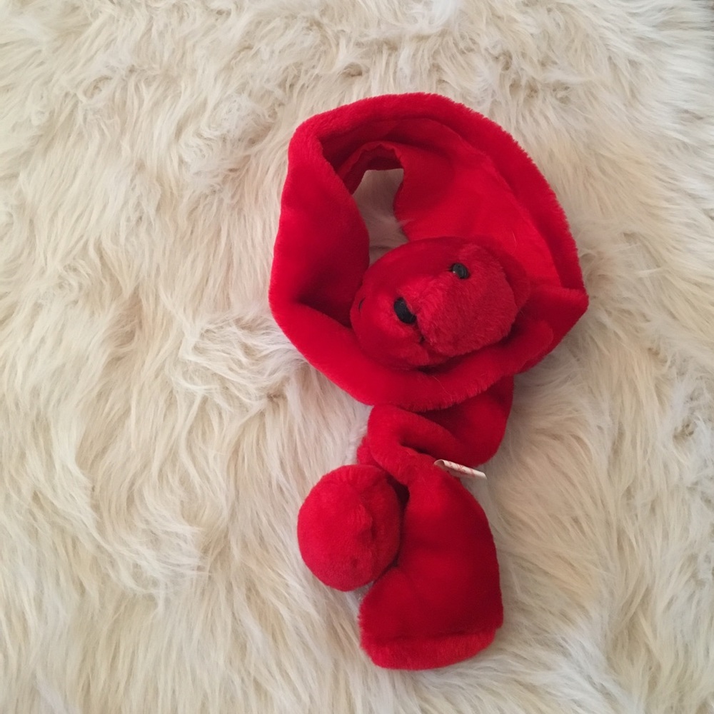 Cute and cozy red bear scarf