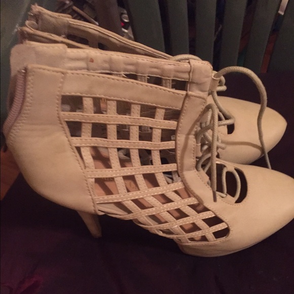 Cream platform - Picture 2 of 3