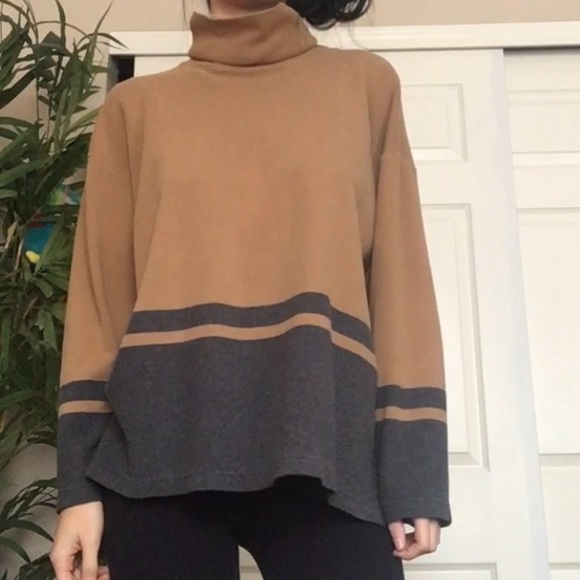 🍇vintage turtle neck🍇 - Picture 3 of 3