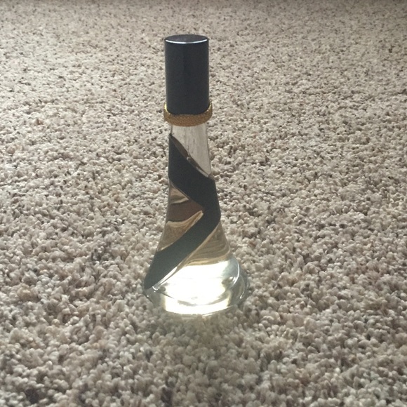 Original Rihanna Rebel Fluer Perfume