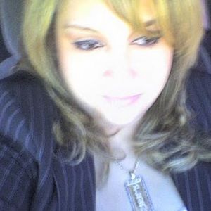 Meet your Posher, Alejandra