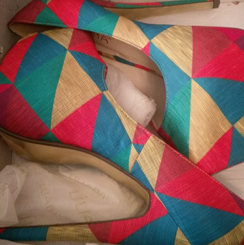 Lillian Rainbow Geometric Pattern Stilettos Sz 8