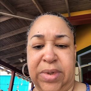 Meet your Posher, Vickie