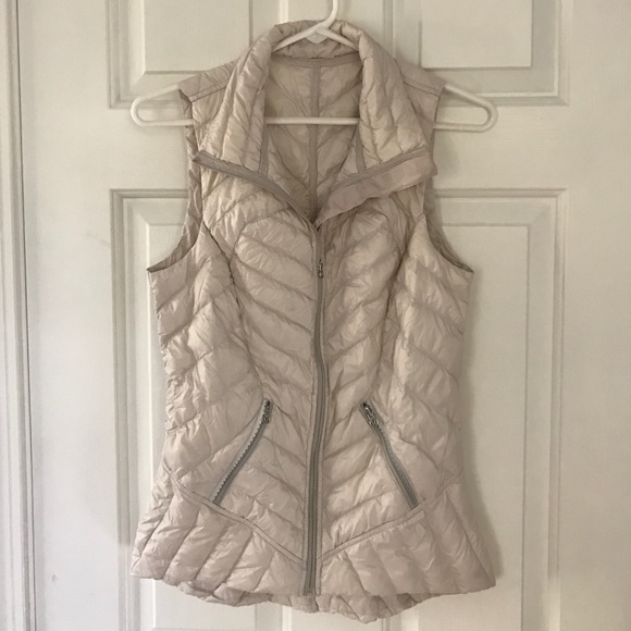 EUC Lululemon down vest!