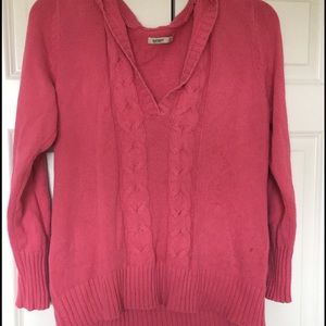 Pink sweater with hoodie