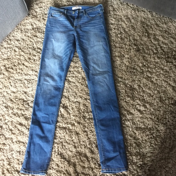 Hollister high waisted skinny jeans