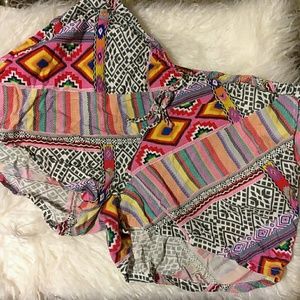 Draw string patterned shorts