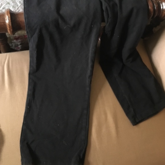 Workout capris - Picture 3 of 3