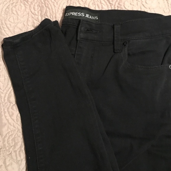 Expressing legging jeans