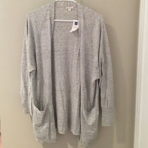 Cute cardigan sweater-falls below waist