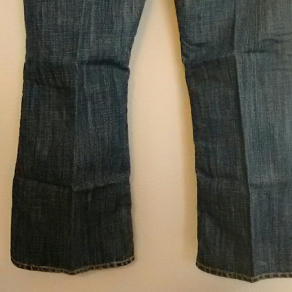 Distressed Jeans - Picture 3 of 4