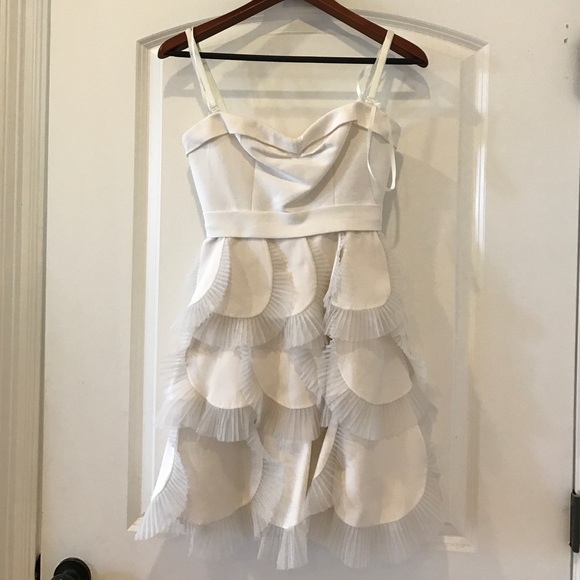 BCBGMAXAZRIA Beautiful White Mini Dress