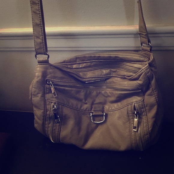Soft leather river island cross body bag!