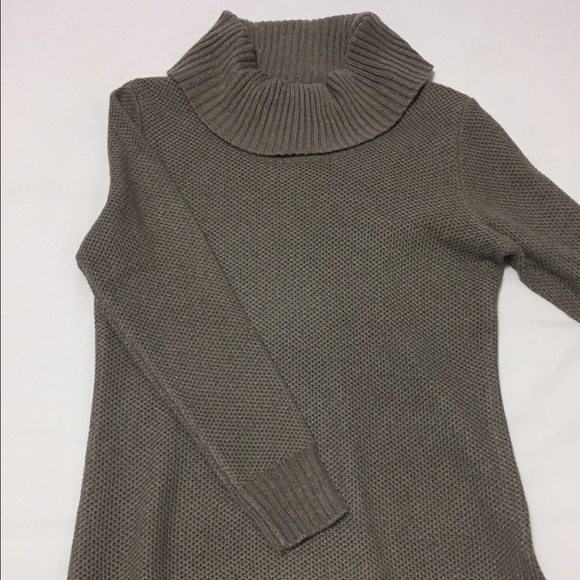 Apt. 9  sweater from Kohl's Dept Store. NWT.
