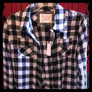 Vigoss checkered blouse size M