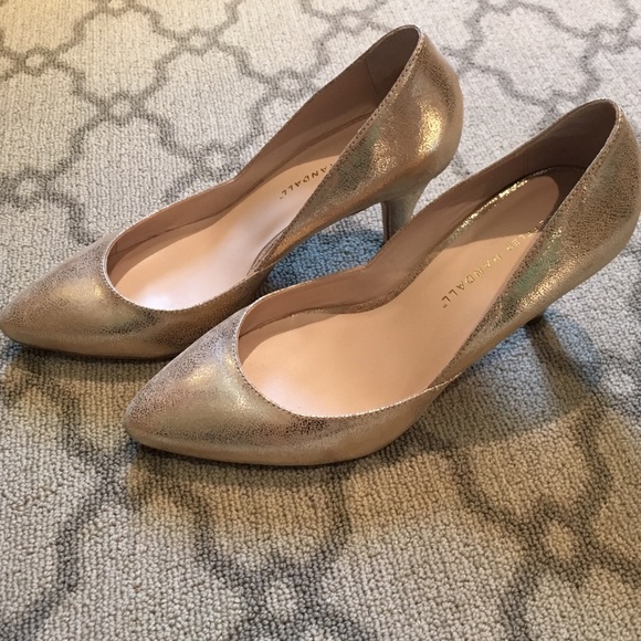 Gold loeffler Randall kitten heels
