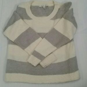 Grey & Cream Long-sleeved Sweater-size L