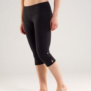 Lululemon Dahnarasana crop leggings