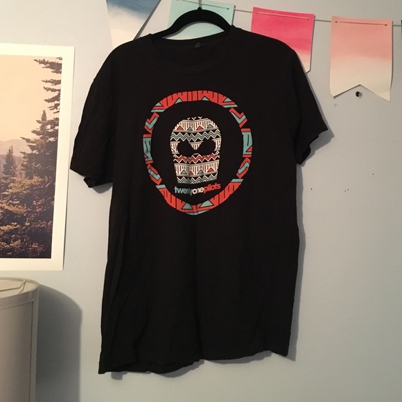 Twenty One Pilots Aztec Design tee