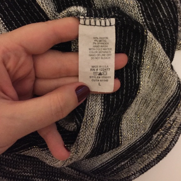 ❣️❗️FINAL PRICE➖DONATING SOON. Lurex striped dolman - Picture 4 of 5