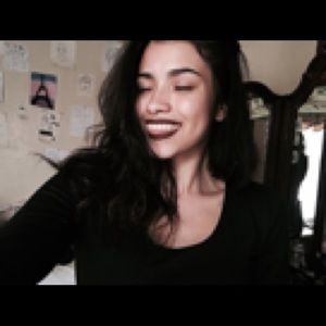 Meet your Posher, Danae