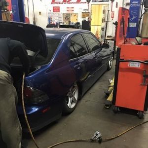 Meet your Posher, Marcos