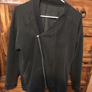 Lululemon jacket size 10