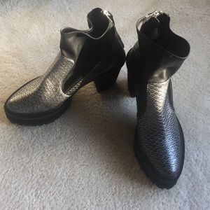 Flash Sale⚡️Like New: Shelly's London ankle boots