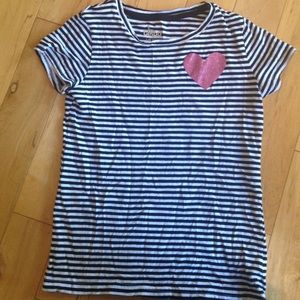 Girls tshirt