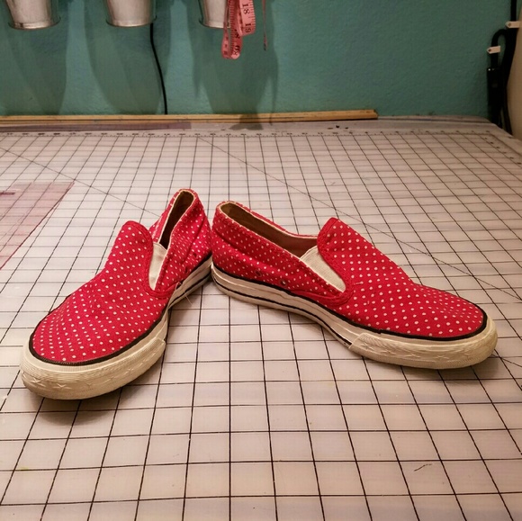 Converse One Star red polka dot slip ons