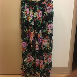 Flowing trouser pants