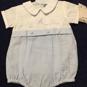 NWT carriage boutiques by friedknit creations 6m