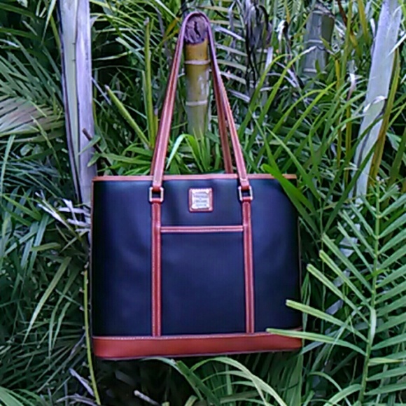 Dooney & Bourke Bags - Limited Edition Shoulder Tote Dooney & Bourke Bags - Limited Edition Shoulder Tote