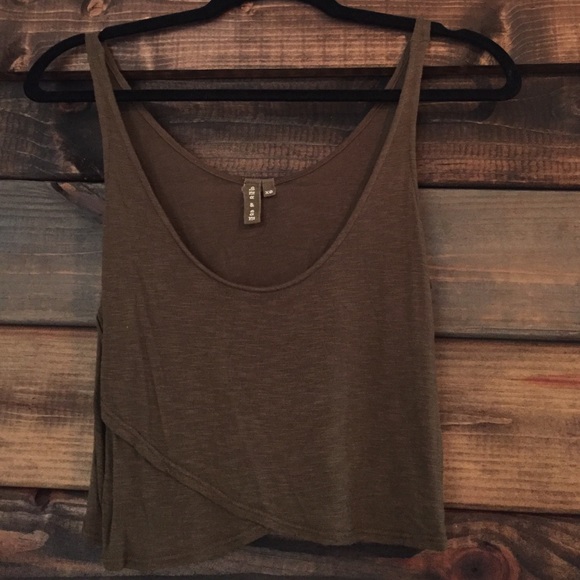 Emma and Sam crop top