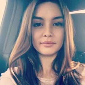 Meet your Posher, Becky