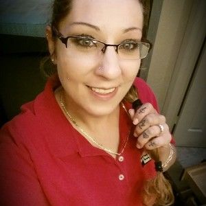 Meet your Posher, Stefanie