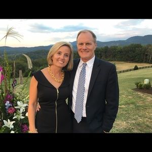 Meet your Posher, Laurie