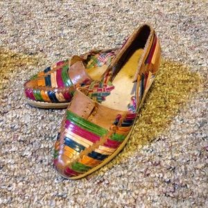 • M e x i c a n S a n d l e s •