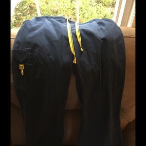 Winks size L tall scrub pants