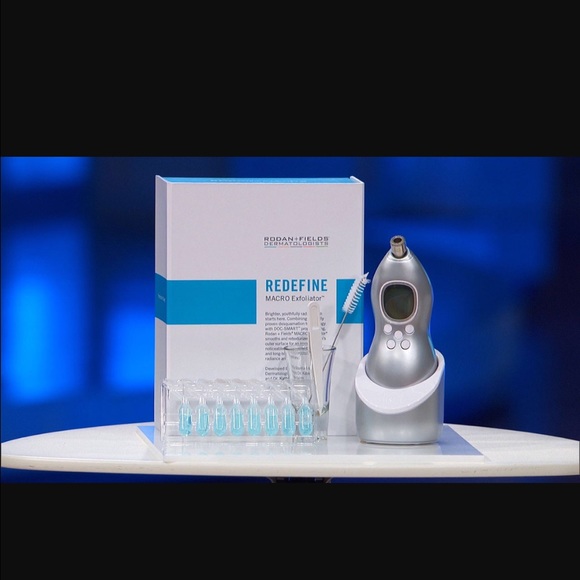 Rodan & Fields Redefine exfoliater. New in box!! - Picture 1 of 5