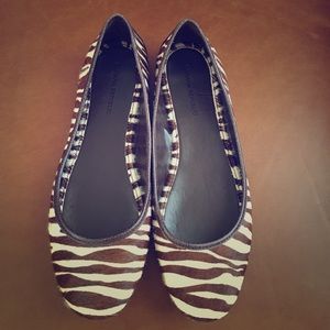 New Banana Republic zebra flats