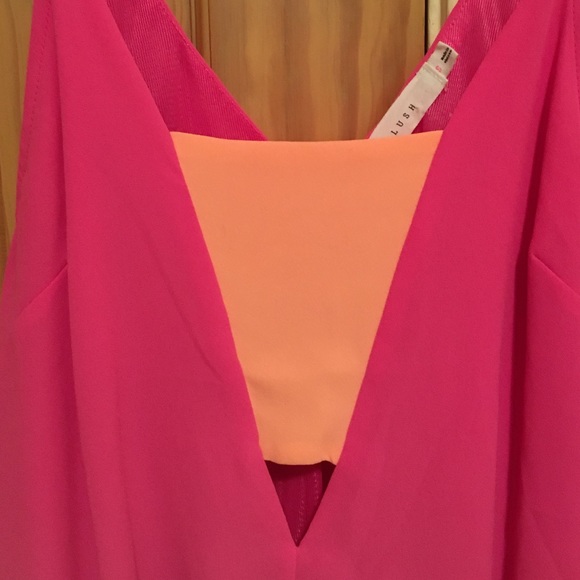 Lush mixed-media romper - Picture 2 of 3