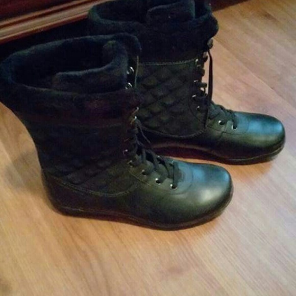 Helly Hanson waterproof leather winter boots NWOT